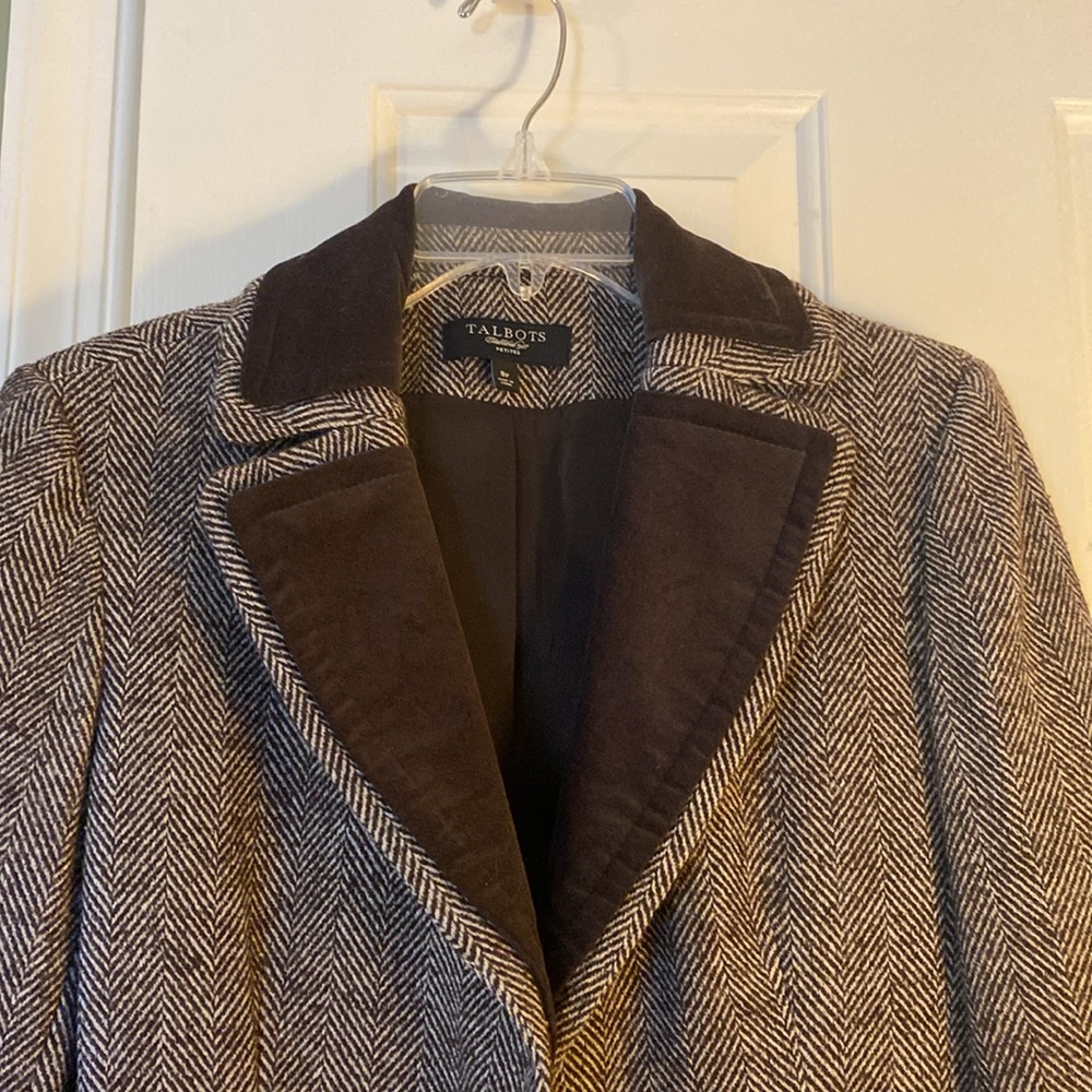 Jacket - Picture 2 of 11